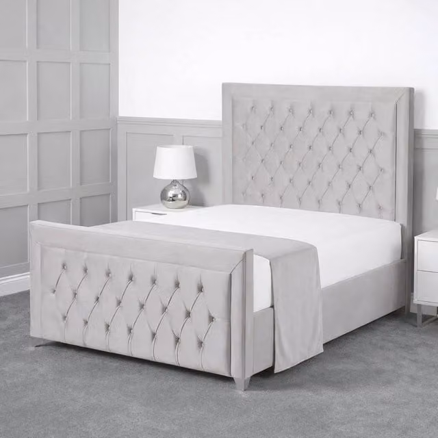 Living Comfort Bedz Ember Plush Velvet Upholstered Bed with Slatted Base and 48 Inch Headboard in Silver, Size: Single (90 x 200 cm)