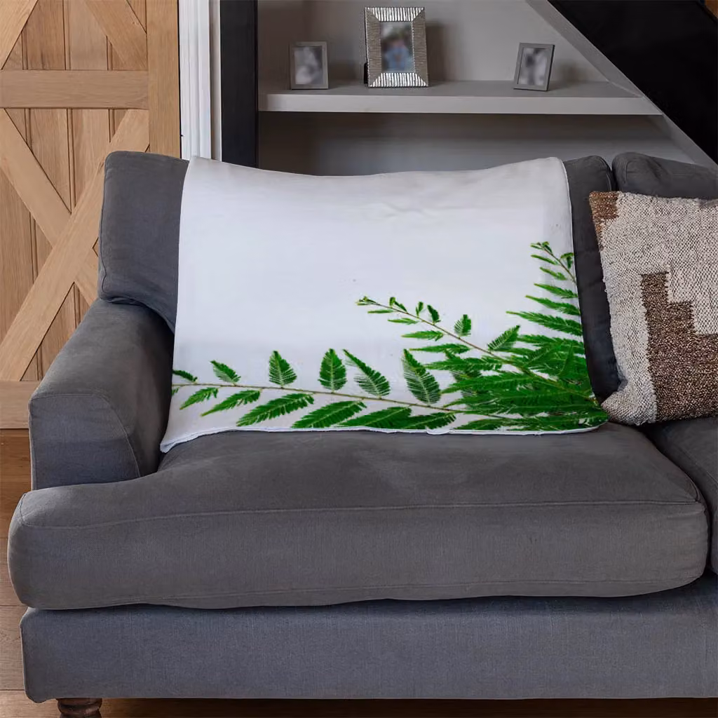 Benjamin Tate Design Green Botanicals Floral Fleece Blanket in Green, Sand and White, W/D/H: 120 x 150 cm – 2