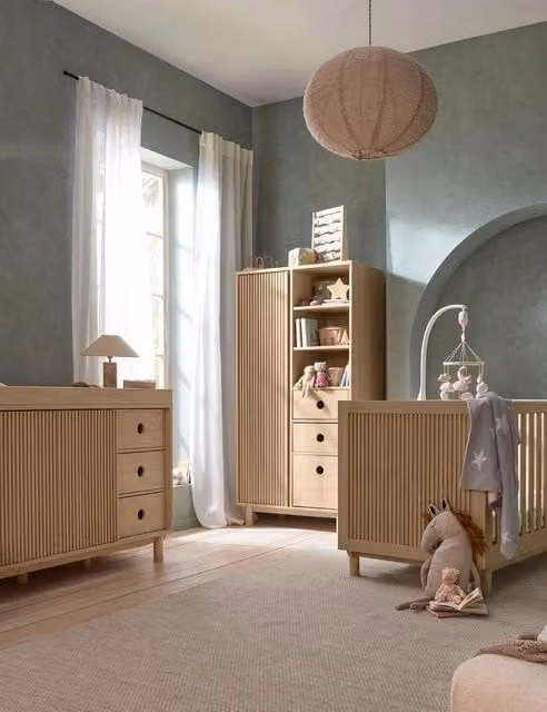 Mamas & Papas Oska Cot Bed, Wide Dresser Changer and Wardrobe Set in Brown