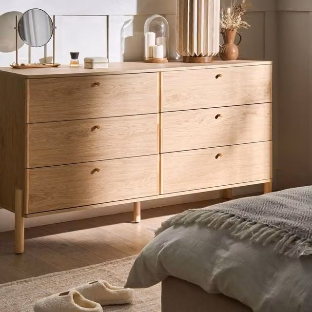 Wyld and Coco 6-Drawer Chest in Light Brown Veneer with Solid Pine Legs