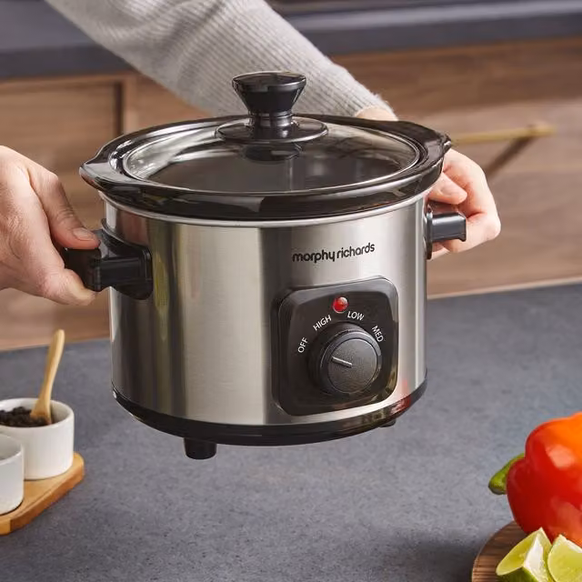 Morphy Richards 1.5L Compact Slow Cooker in Silver with Stainless Steel and Dishwasher Safe Parts