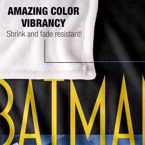 Warner Bros. Batman Caped Crusader Shadow Block Super Soft Fleece Throw Blanket, Multicolour, W: 91.44 cm x D: 147 cm – 3