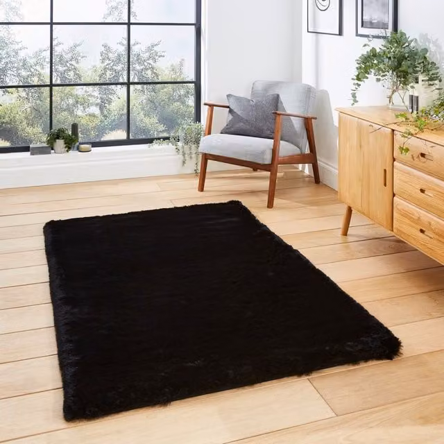 The Rug Shop UK Modern Shaggy Black Area Rug, W: 150 cm, L: 230 cm
