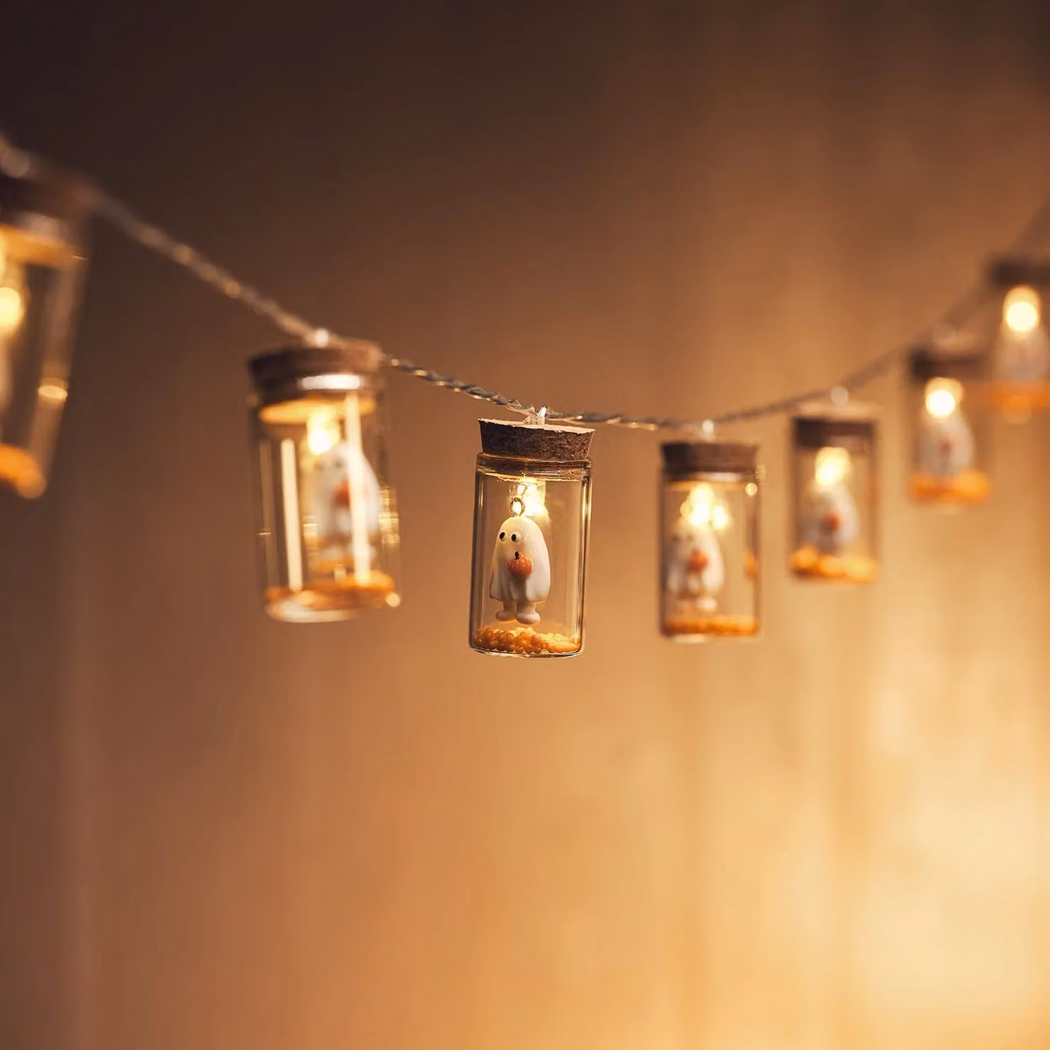 Lights4fun 10 LED Halloween Ghost and Pumpkin Glass Bottle Fairy String Lights, 1.5m, White and Transparent – 1