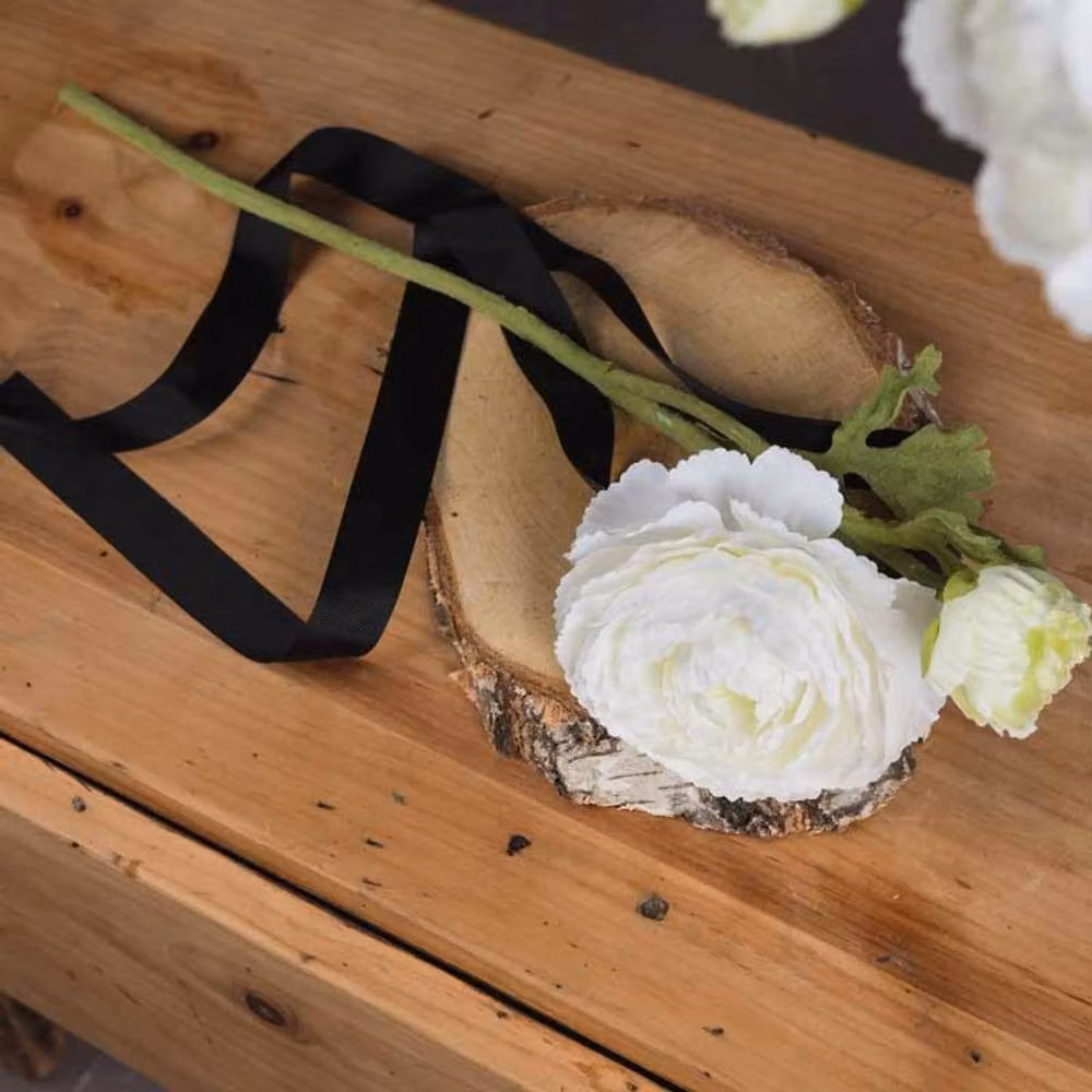 Lemon Pavilion Furniture and Decor White Ranunculus Artificial Flower Spray, W: 15 cm, D: 10 cm, H: 45 cm – 2