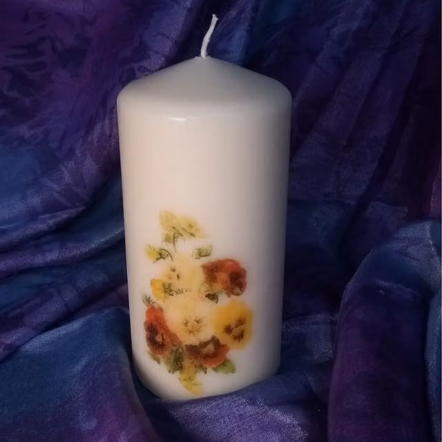 Viki Spring Pillar Candle in White Pansy