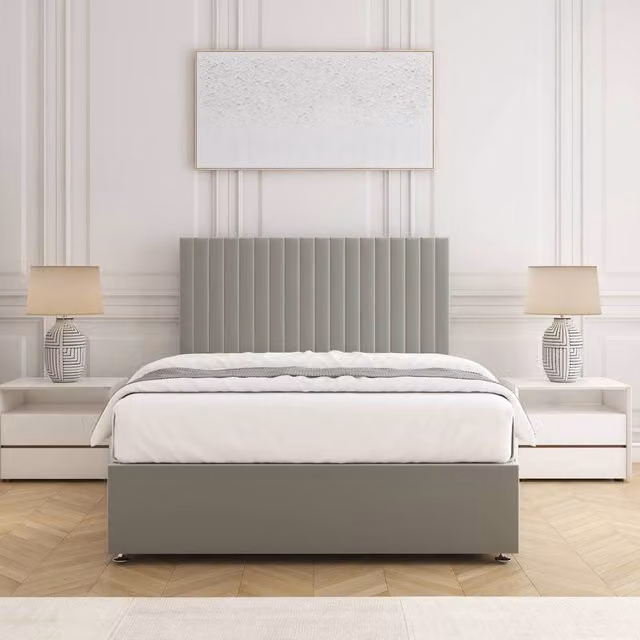 BSSPOKE Brooke Small Double Divan Bed Set with 24 inch Headboard and Mattress in Silver Plush Velvet, W/D/H: 120 x 200 cm