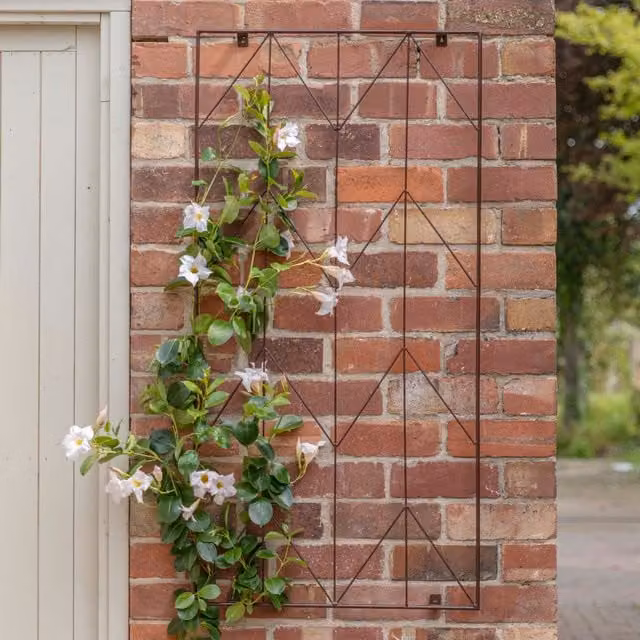 Ivyline Outdoor Herringbone Trellis in Bronze, H120 x W60 cm
