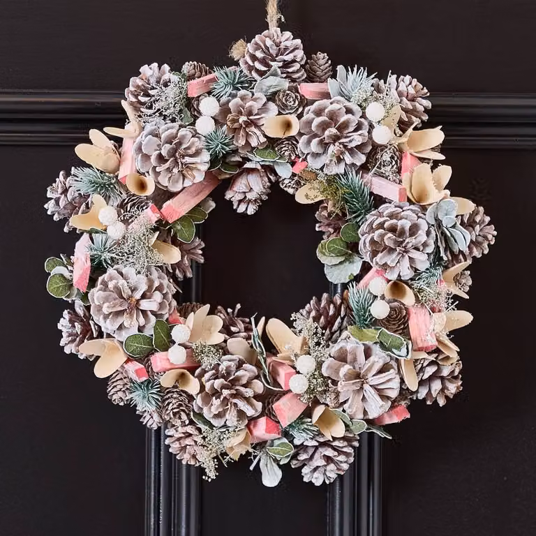 Dibor Pastel Pink and White Driftwood Christmas Wreath with Stag Hanger, Diameter: 33 cm