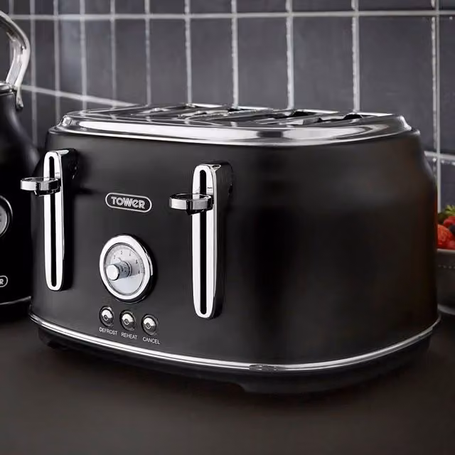 Tower Renaissance 4 Slice Toaster - Black