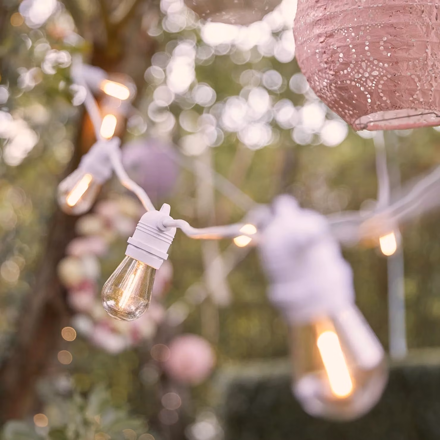 Ultimate Connectable LED Festoon Lights with Warm White Bulbs and White Cable, 40m