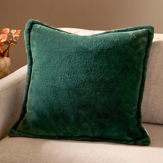 Riva Home Green Faux Fur Square Polyester Cushion, W/D/H: 45 x 45 x 45 cm – 4