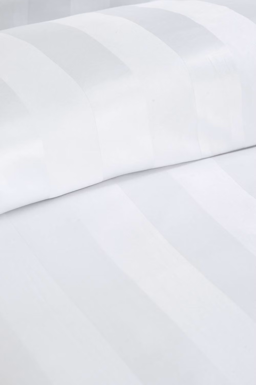 Catherine Lansfield So Soft Satin Stripe Microfibre Duvet Cover and Pillowcase Set, White, W/D/H: 200 x 200 cm and 50 x 75 cm – 2