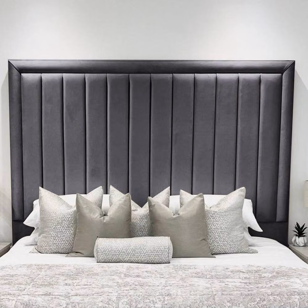 Living Comfort Bedz Hampton Upholstered Slatted Base Bed with 54-Inch Panel Headboard in Grey Velvet, W/D/H: 200 x 200 cm – 2