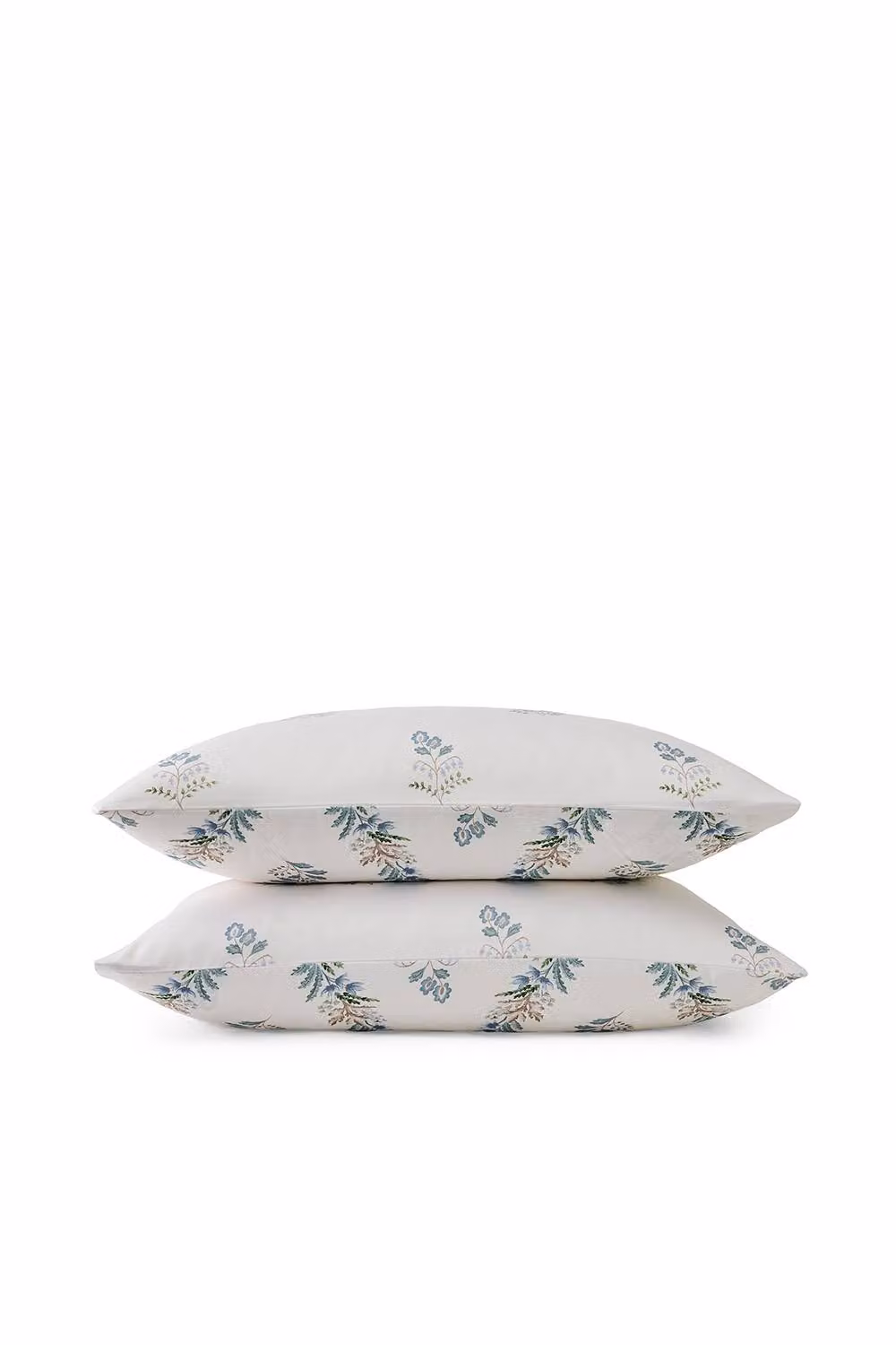 Christy Eversham Reversible Floral Cotton Sateen Standard Pillowcase Pair in Blue and White – 2