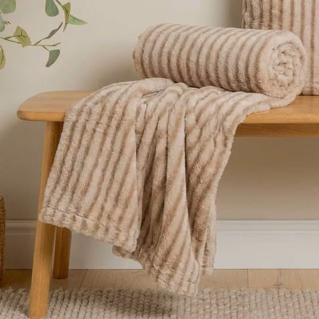 Garden Greatness Classic Striped Mallory Cosy Throw in Multicolour and Beige, W: 170 cm, D: 150 cm