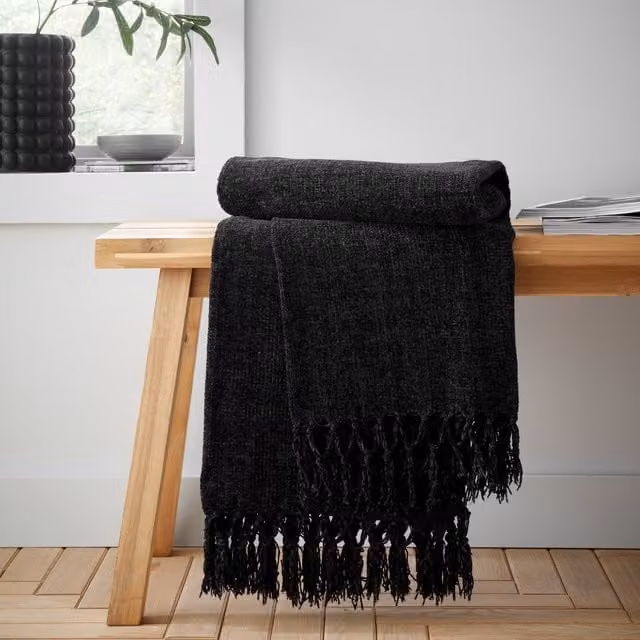 Catherine Lansfield Black Plain Chenille Woven Throw with Fringes, W: 130 cm, L: 170 cm