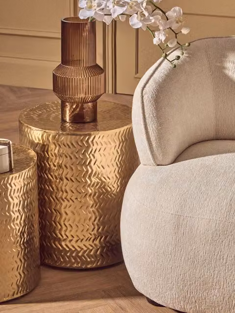 Orsina Set of 2 Gold Metal Cylindrical Stools with Handcrafted Chevron Pattern – 2