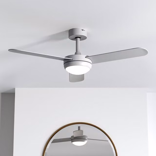 Livingandhome Modern Round LED Acrylic Ceiling Fan Light with Remote Control in Silver and White