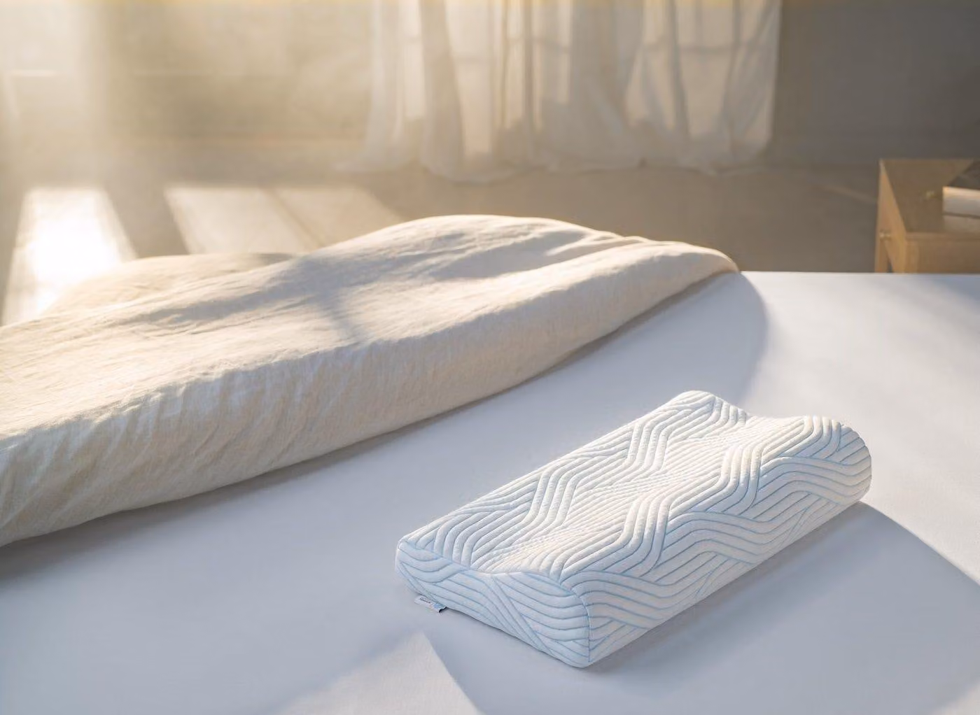 Tempur Original SmartCool Large Memory Foam Neck Pillow in White