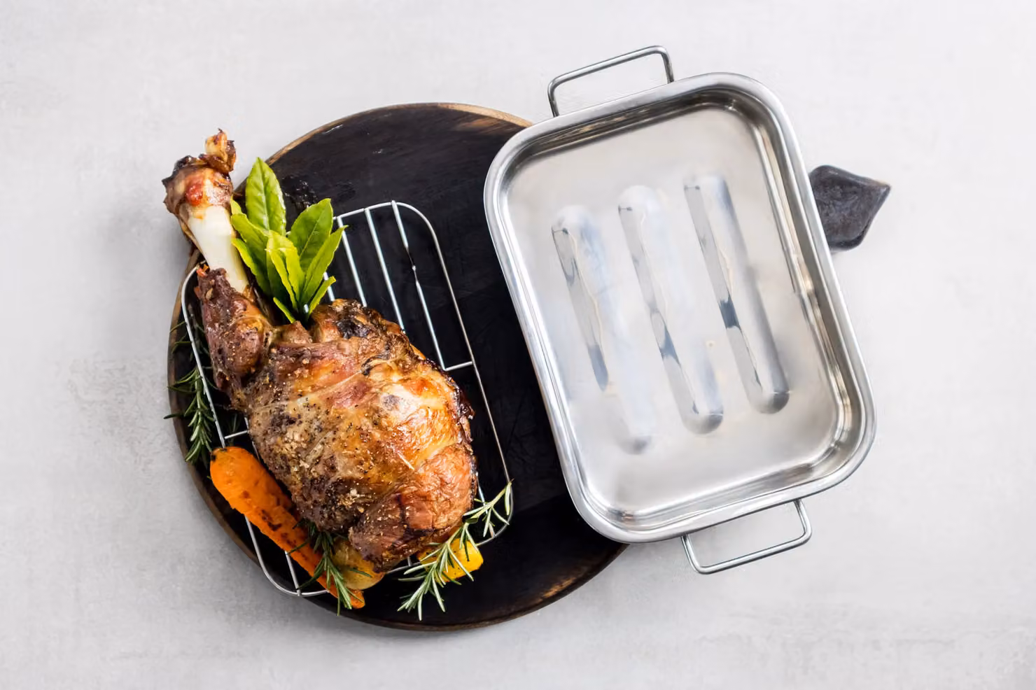 KitchenCraft Stainless Steel Rectangular Roasting Pan with Rack, Silver, W: 27 cm, D: 20 cm, H: 5.5 cm – 2
