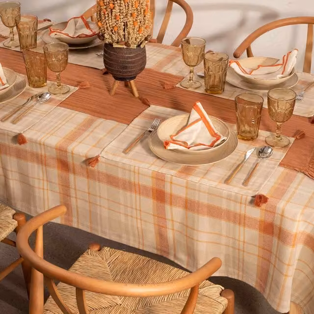 The Mia UK Set of 4 Checked Linen Placemats in Beige and Brown