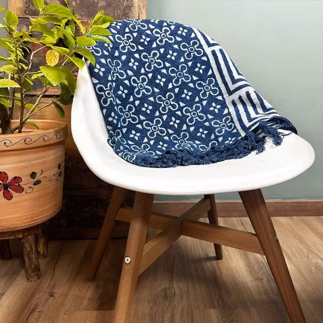 KDMD Handmade Indigo Throw with Gold Kasba Tiles Geometric Design, W/D: 170 x 120 cm – 1