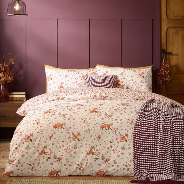 Catherine Lansfield Woodland Fox Reversible Microfibre Duvet Cover Bedding Set in Multicolour
