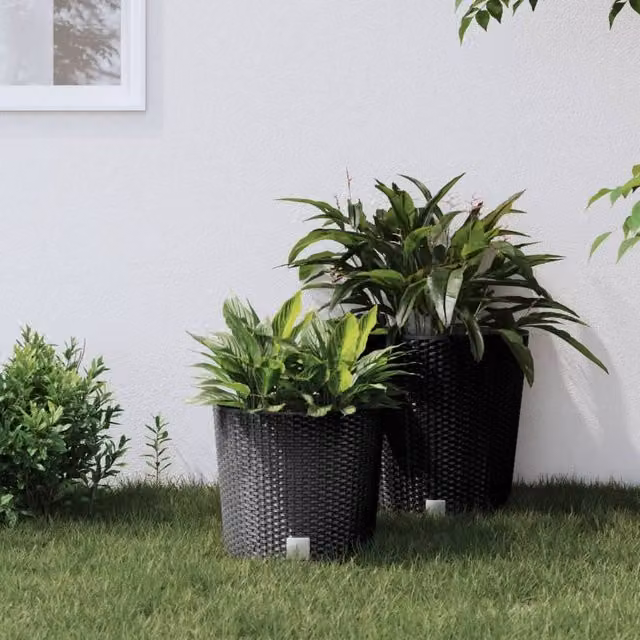Berkfield Home Black Rattan Planter with Removable Anthracite Inner Tub, 15 L