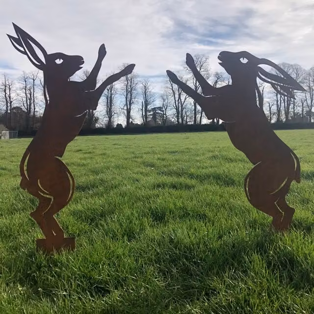 RW Norfolk Pair of Boxing Hares Rusty Metal Garden Ornament in Brown