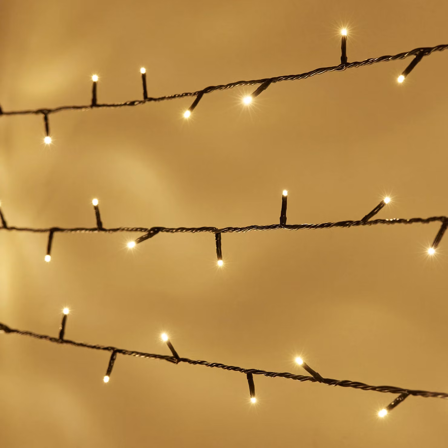 Lights4fun Essential Connect Warm White Connectable Fairy Lights with Green Cable