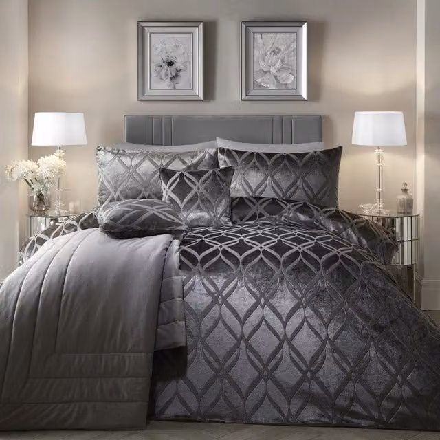 Soiree Belfort Woven Geometric Velvet Duvet Cover Set in Grey and Black, 140 x 200 cm