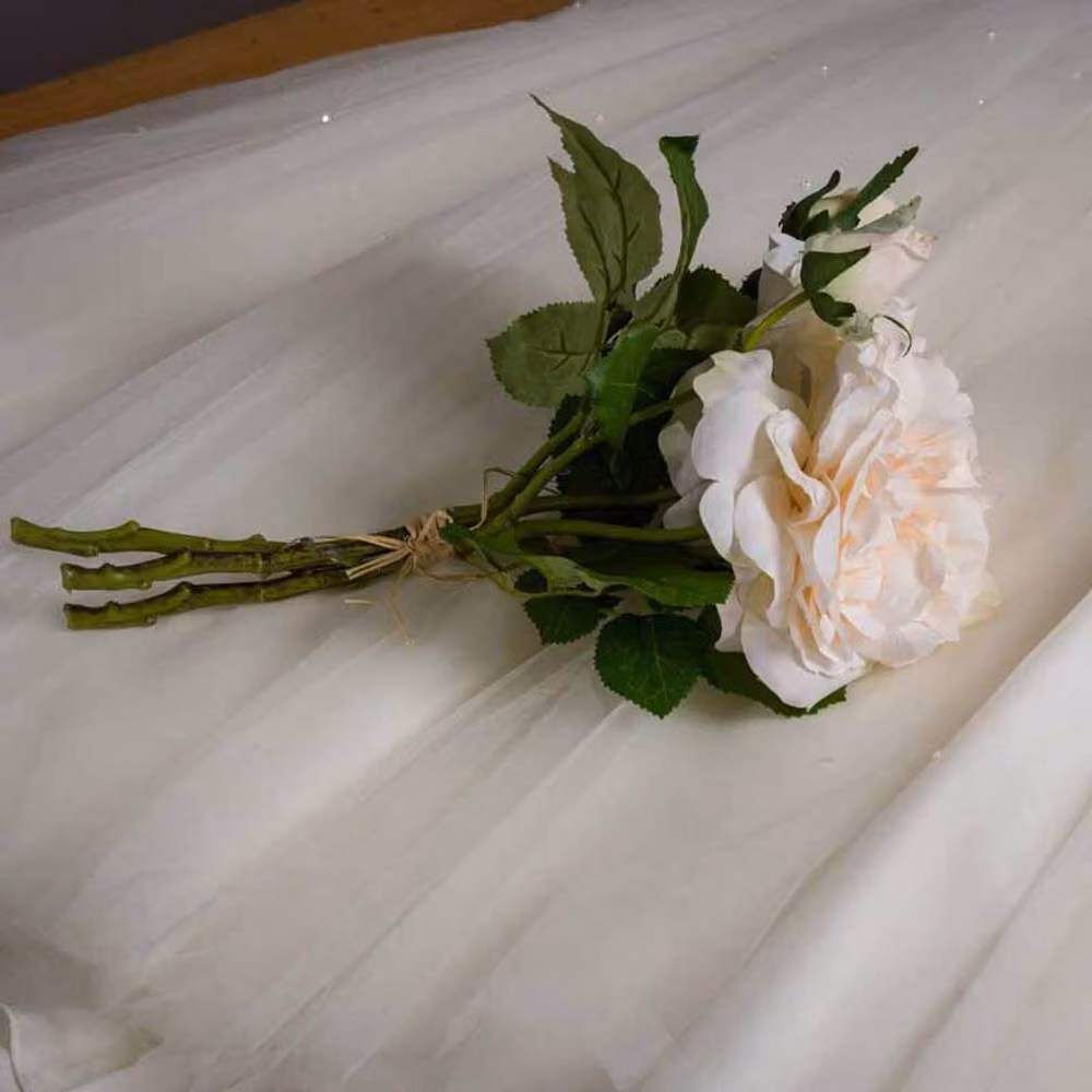 Lemon Pavilion Furniture and Decor Peachy Short Stem Rose Bouquet Artificial Flowers in Pink and White, W25 x D25 x H35 cm – 4