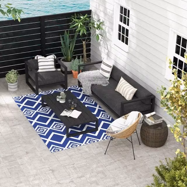 Outsunny Reversible Geometric Outdoor RV Rug in Blue