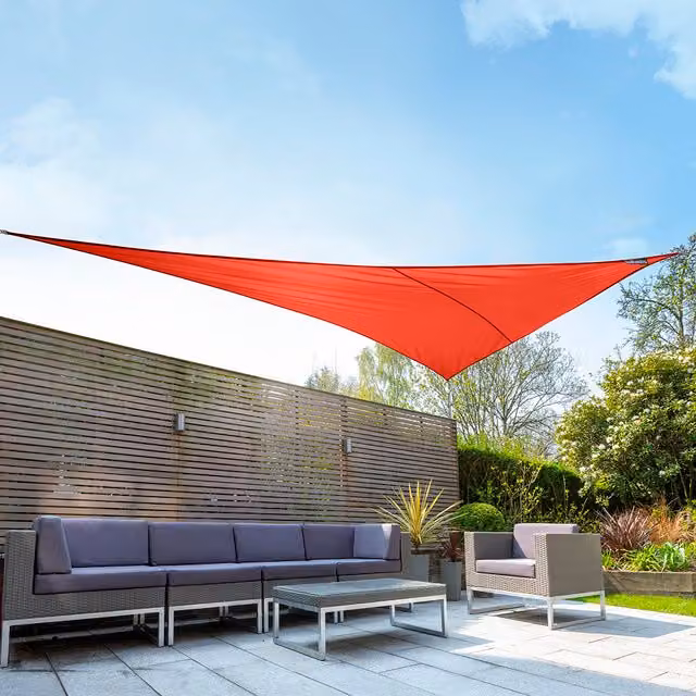 Kookaburra Red Waterproof Right Angle Triangle Sun Shade Sail with UPF 50 Protection, W 6 m x D 4.2 m