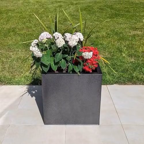 Tulipy Galvanised Steel Square Planter Tub in Silver and Black, W: 60 cm, D: 60 cm, H: 60 cm – 1