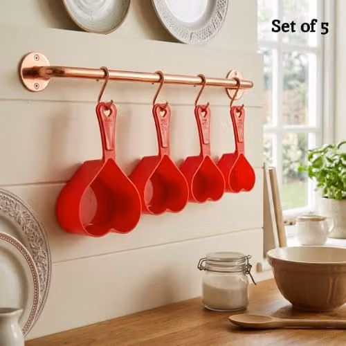 Orsina Set of Four Red Heart Shaped Plastic Measuring Cups – 2