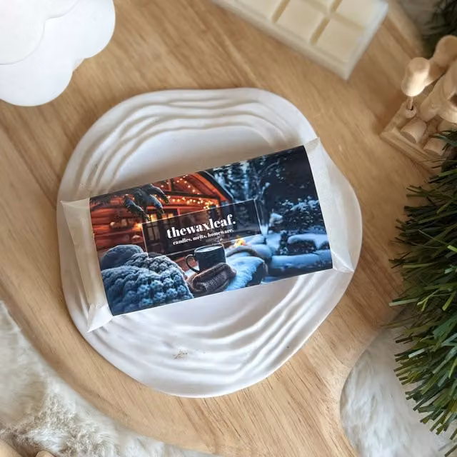 The Wax Leaf Candle Co Cosy Cabin Cocoa Warm Christmas Chocolate Marshmallow Soy Wax Melt, 8 g, White