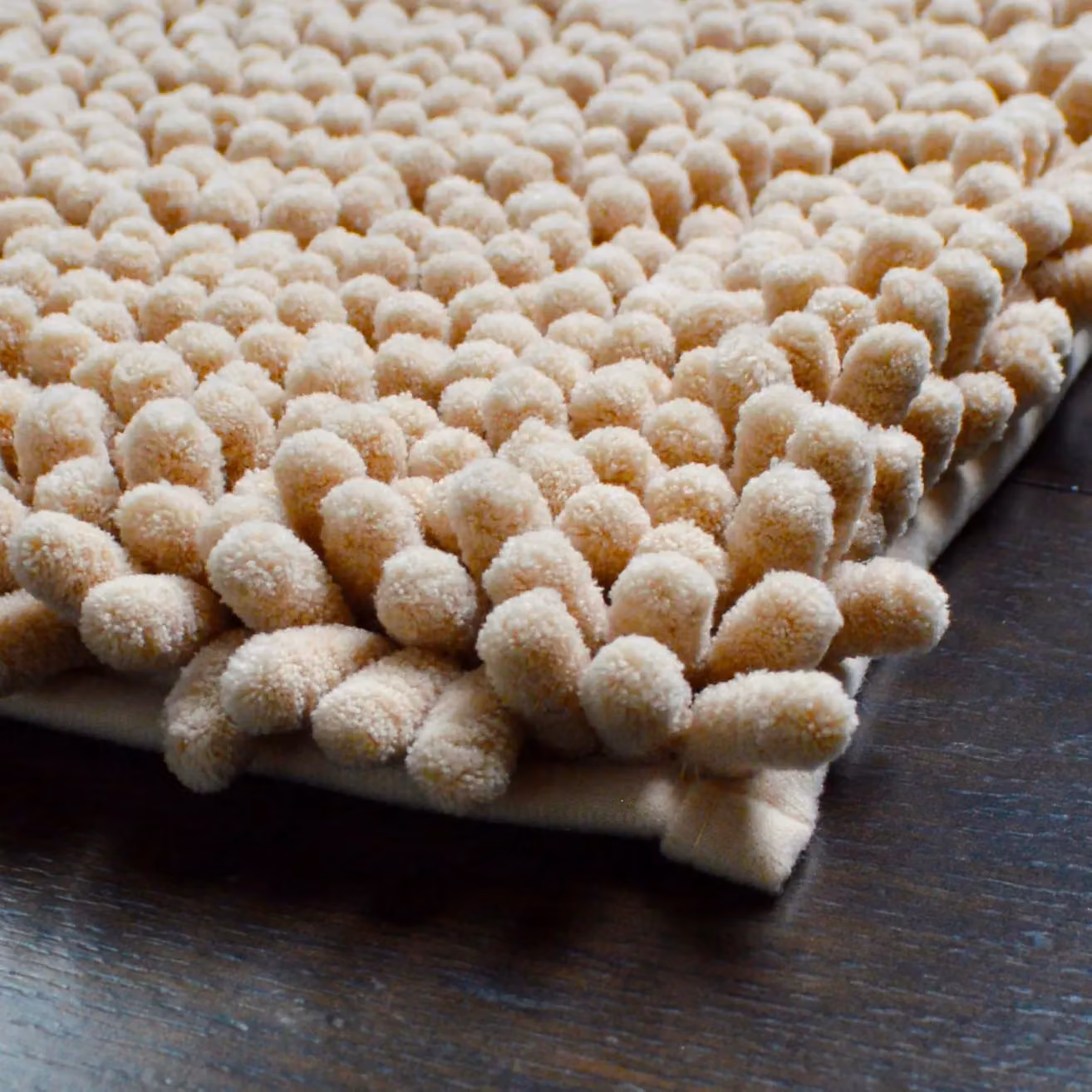 Allure Bath Fashions Jumbo Bobble Bath Mat in Beige, Non-Slip and Quick-Drying, W: 50 cm x D: 70 cm – 2