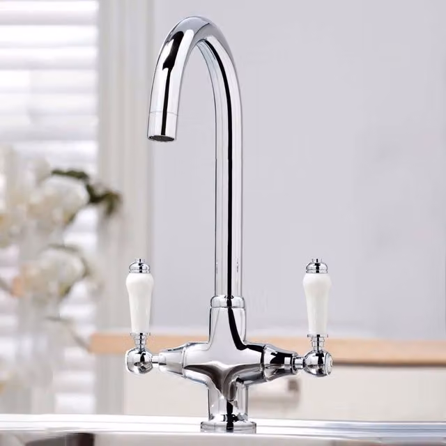 Nes Home Traditional Brass Kitchen Sink Mixer Mono Tap in Chrome Silver, W/D/H: 17.5 x 18.5 x 22.8 cm