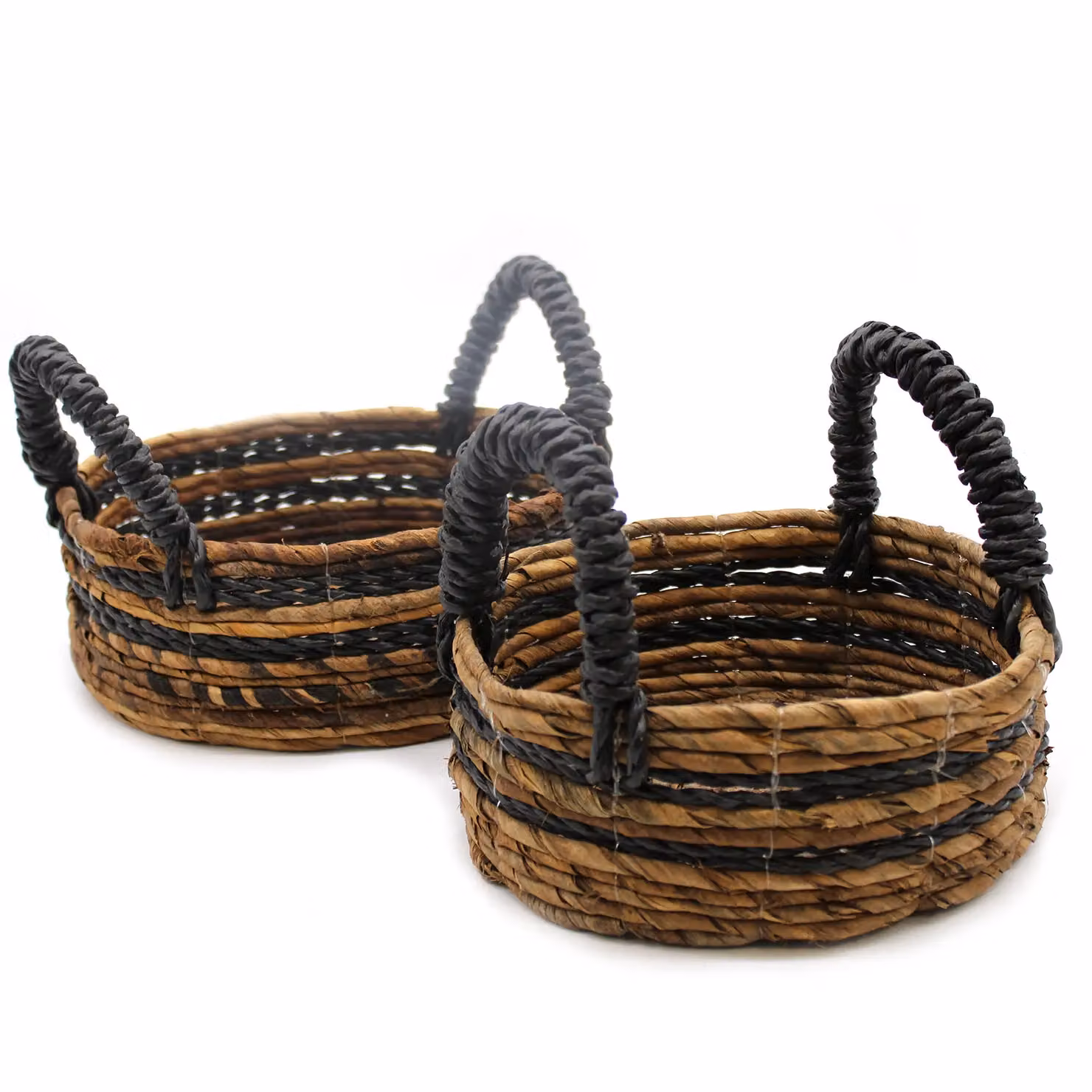 KDMD Set of 2 Banana Leaf and Hitam Raffia Seagrass Baskets in Multicolour and Black – 2