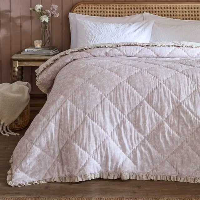 Wylder Amelia Pink Floral Quilted Cotton Bedspread with Ruffled Valance – 1