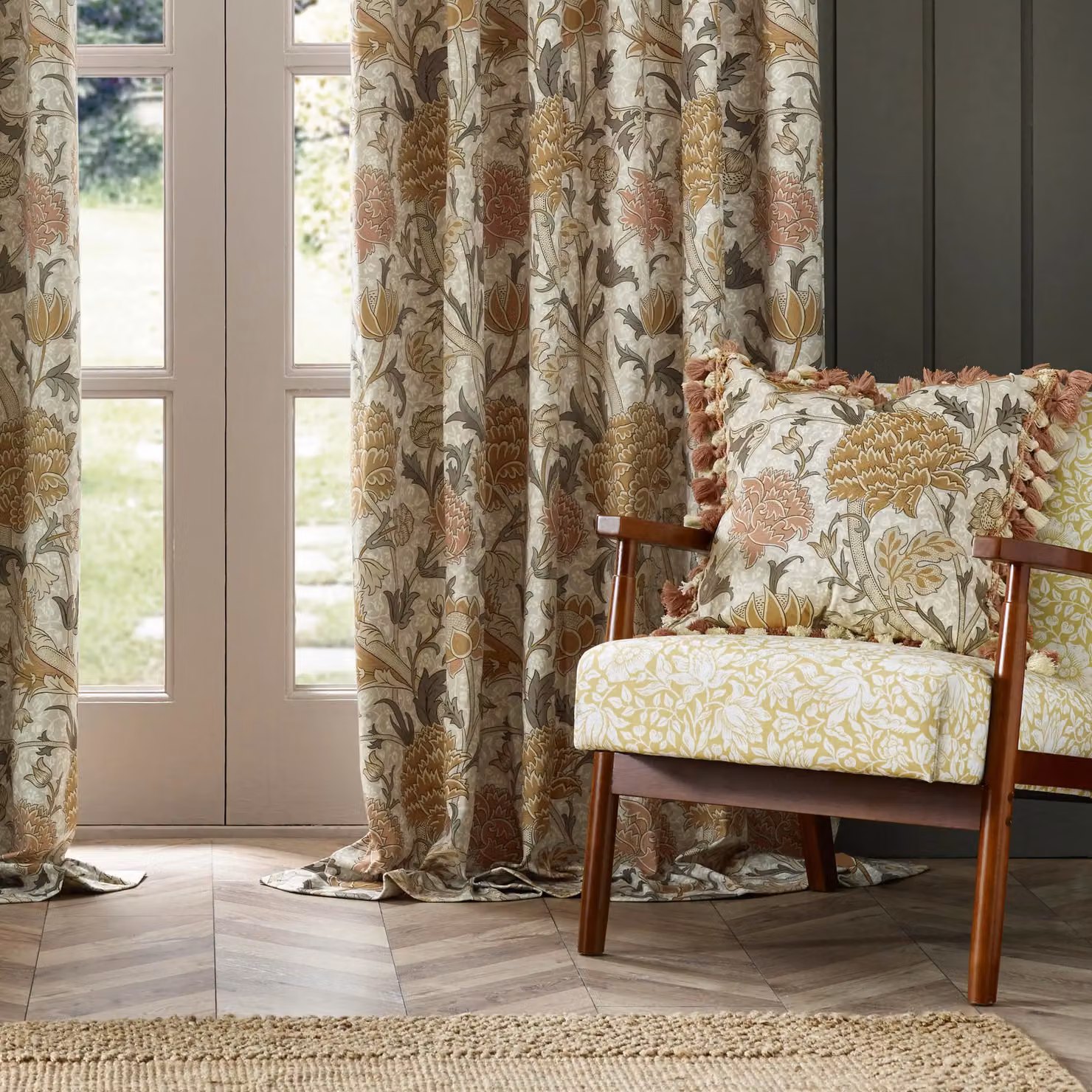 Morris & Co Cray Floral Velvet Room Darkening Pencil Pleat Curtains in Beige and Multicolour, Width: 229 cm, Drop: 229 cm – 3