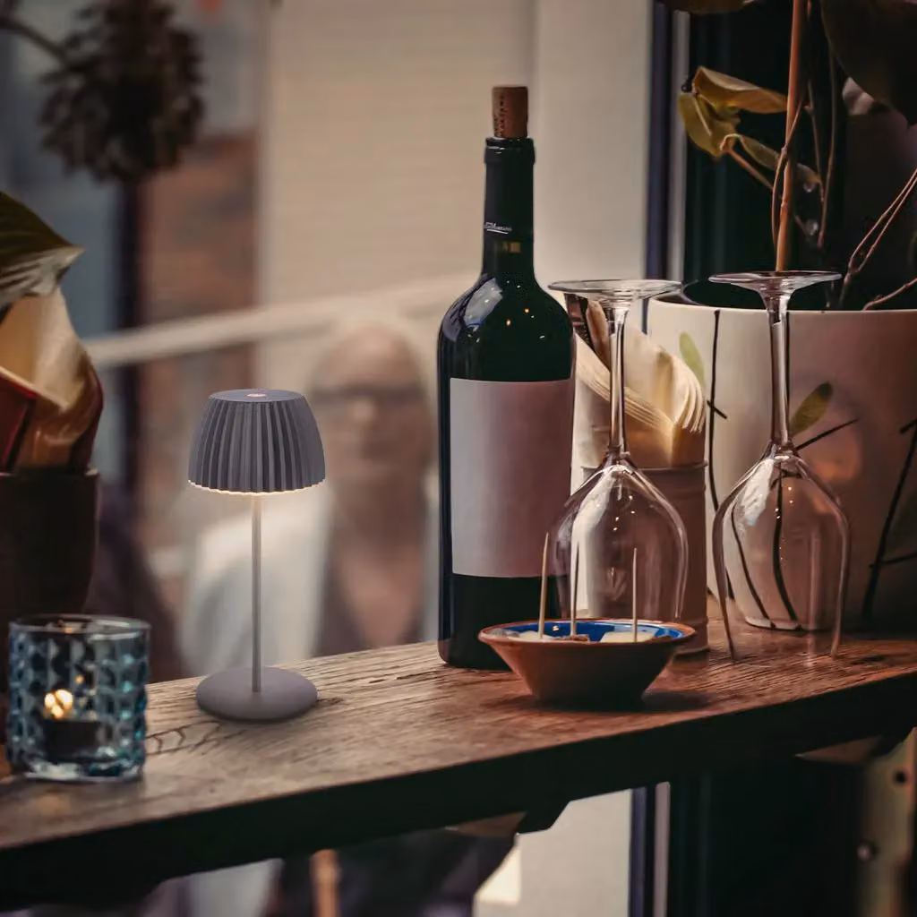 Briloner Riffle Mini Dimmable Rechargeable LED Table Lamp in Black – 5