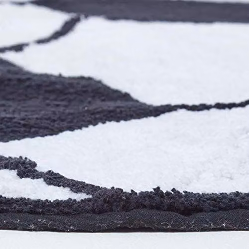 Homescapes White Cotton Hand-Tufted Football Round Childrens Rug, Diameter: 80 cm – 4