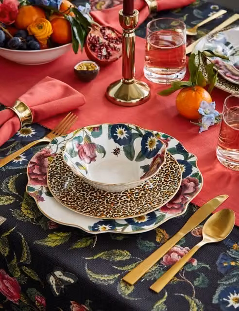 Spode Creatures of Curiosity 12 Piece Bone China Dinner Set in Multicolour