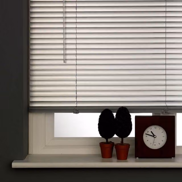 Terrys Silver 25mm Aluminium Venetian Blind