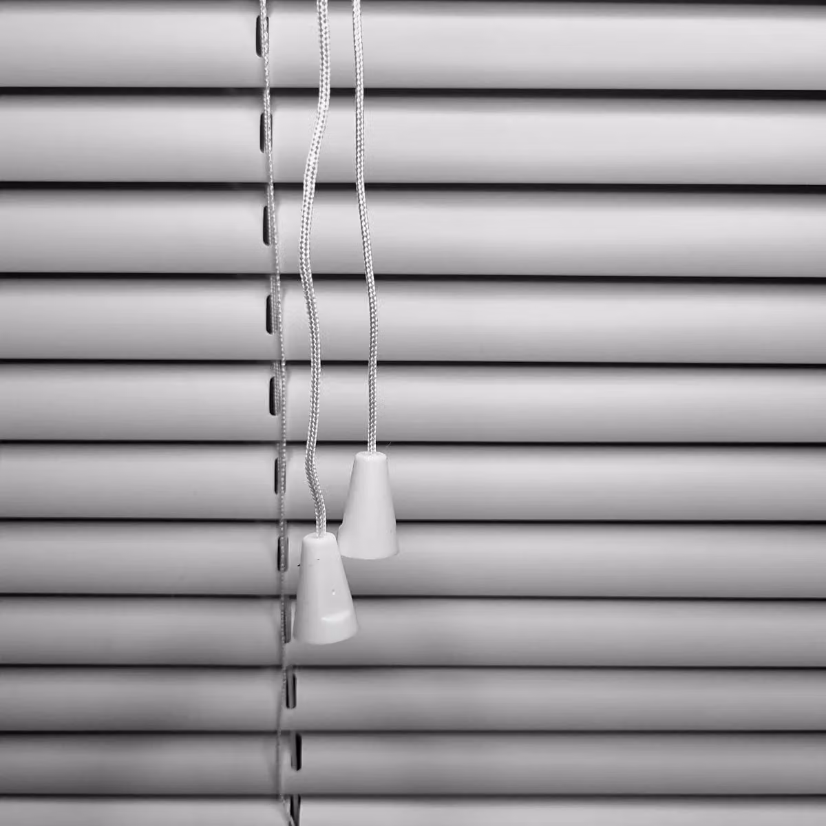 Furnished Trimmable Venetian Window Blinds with 25mm PVC Slats in Black, Width: 85 cm, Height: 150 cm – 2