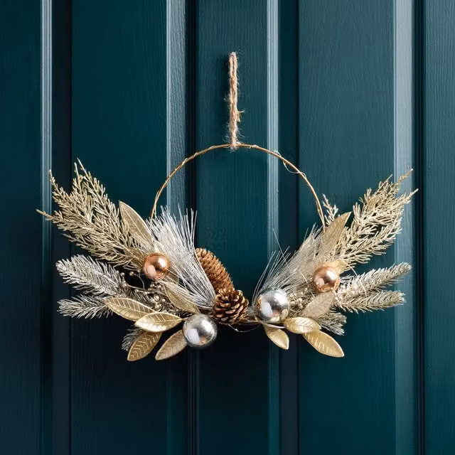 Scottish Everlastings Ltd Pre-lit Metallic Ring Christmas Wreath in Gold and Silver, Diameter: 40 cm