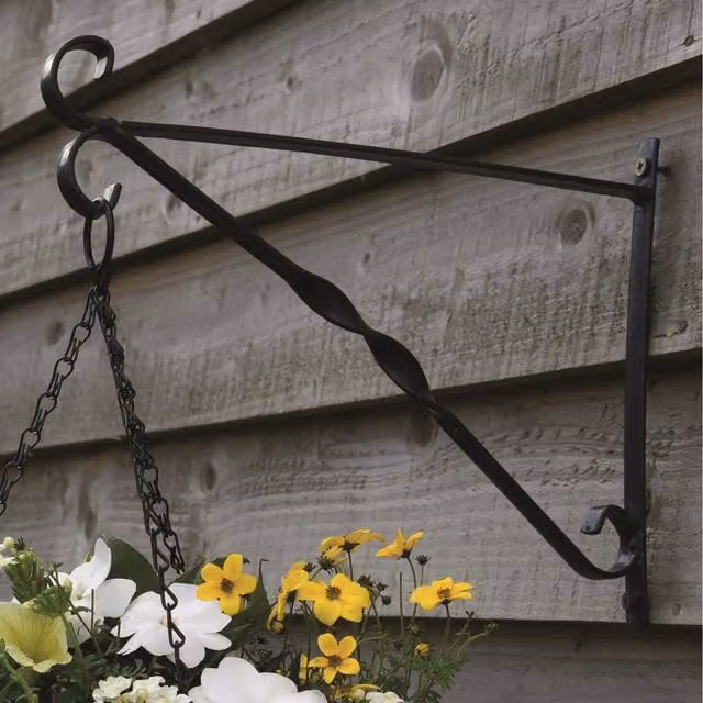 Thompson & Morgan Black Hanging Basket Wall Bracket